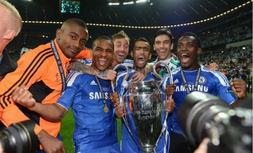 詹姆斯31分10助库里38分，里夫斯关键突破绝杀击败勇士